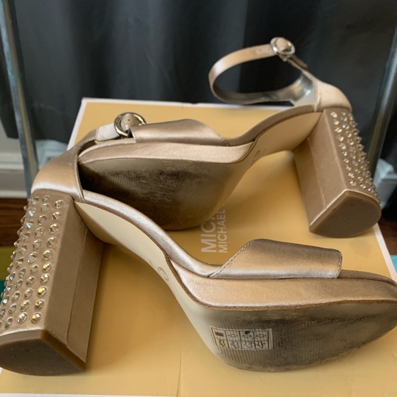 MICHAEL Michael Kors Erika Satin studded 4.5” heel - Picture 3 of 7